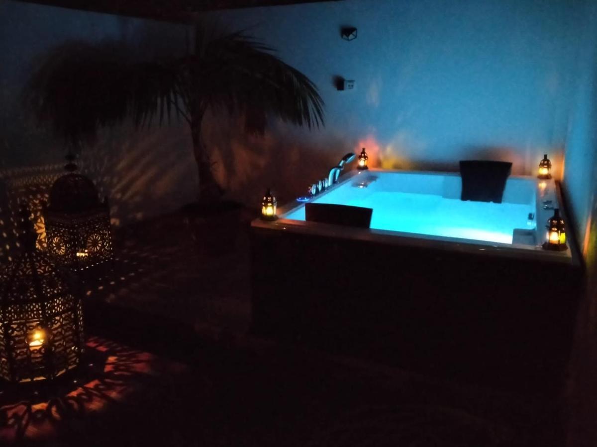 Villa Casa Blanca Luxury Spa Con Piscina Privada Y Jacuzzi Privado Чиклана-де-ла-Фронтера Экстерьер фото